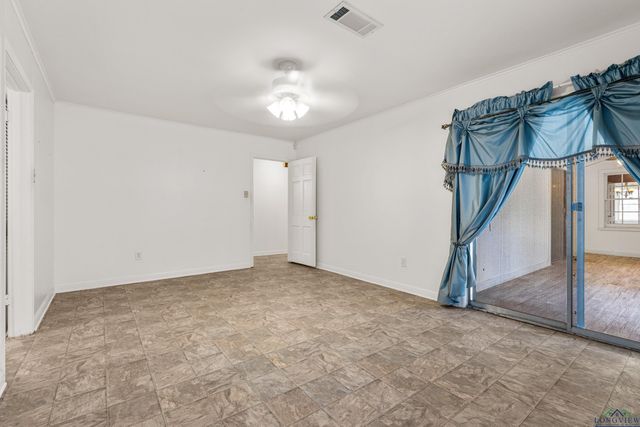 1601 Auburn Dr., Longview, TX 75601