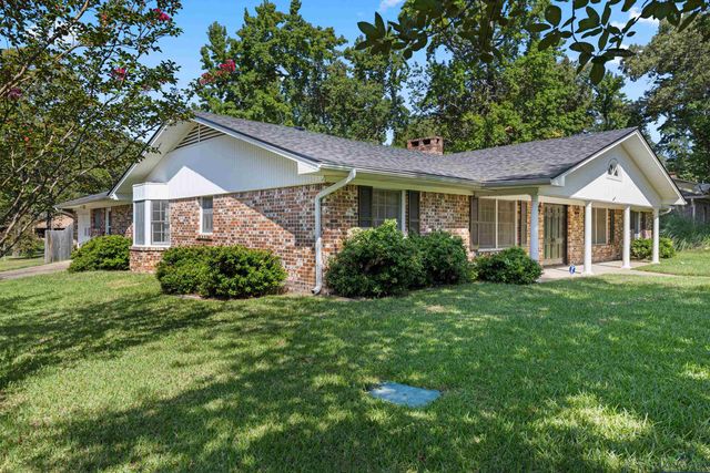 1601 Auburn Dr., Longview, TX 75601