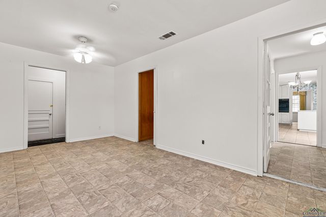 1601 Auburn Dr., Longview, TX 75601