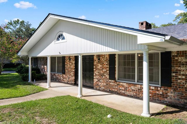 1601 Auburn Dr., Longview, TX 75601