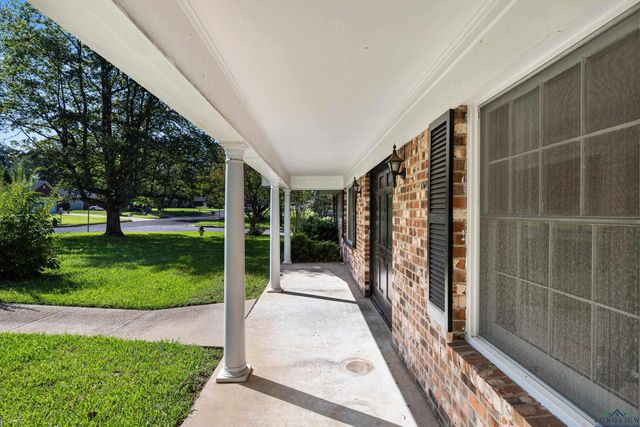 1601 Auburn Dr., Longview, TX 75601