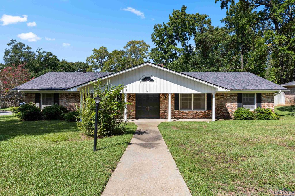 1601 Auburn Dr., Longview, TX 75601