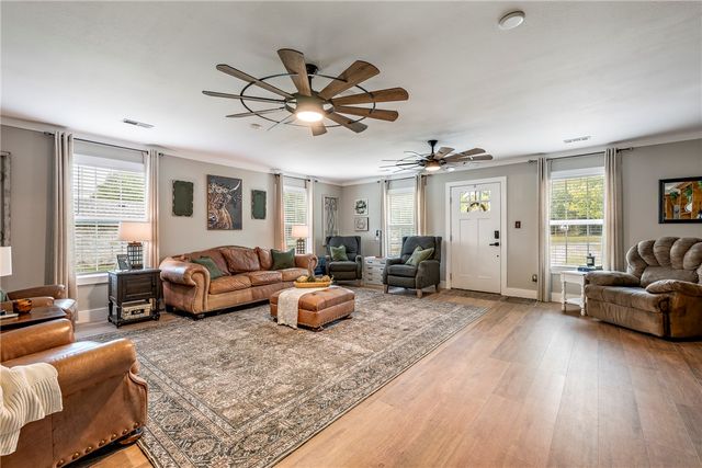 12500 Little Elm Road, Farmington, AR 72730