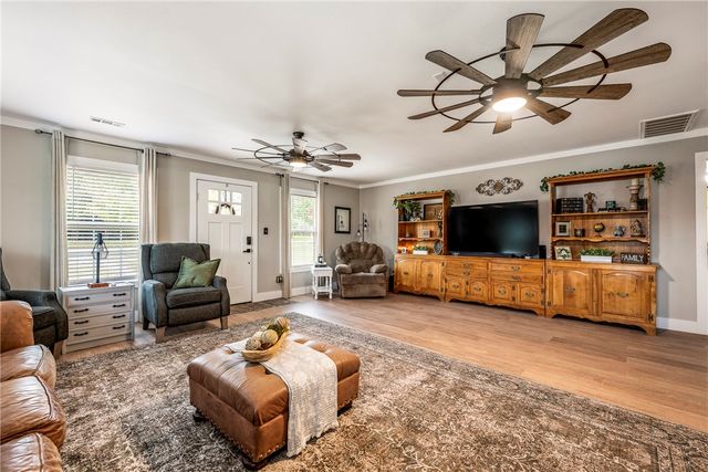 12500 Little Elm Road, Farmington, AR 72730