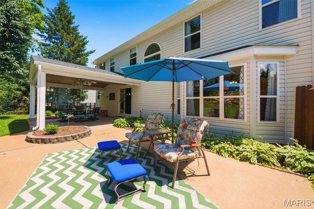 329 Gateford Drive, Ballwin, MO 63021