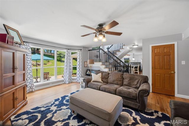 329 Gateford Drive, Ballwin, MO 63021