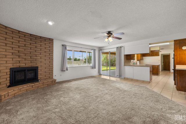 320 Hume Lane, Bakersfield, CA 93309