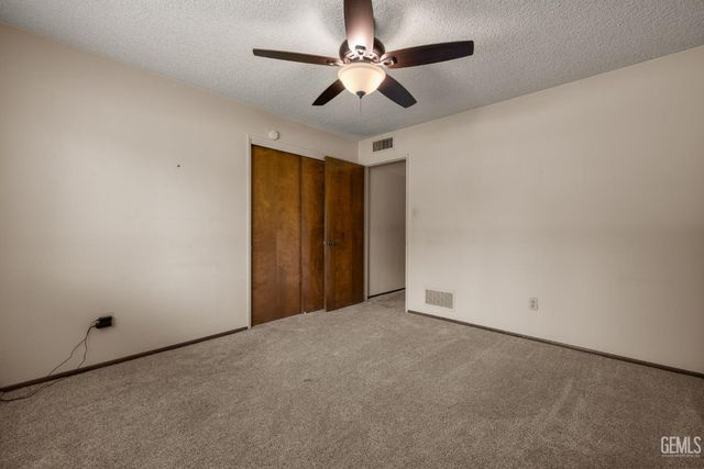 320 Hume Lane, Bakersfield, CA 93309