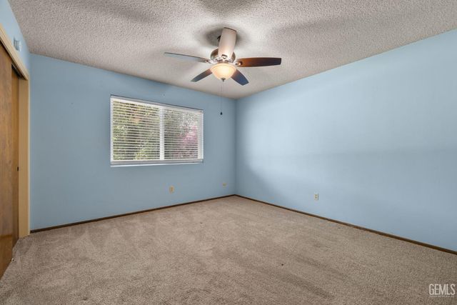 320 Hume Lane, Bakersfield, CA 93309