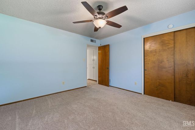 320 Hume Lane, Bakersfield, CA 93309