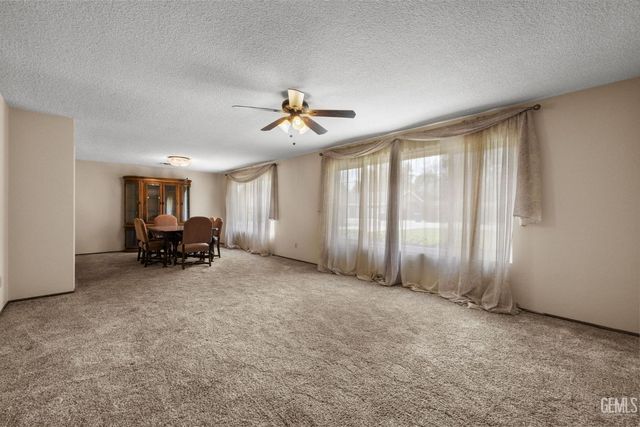 320 Hume Lane, Bakersfield, CA 93309