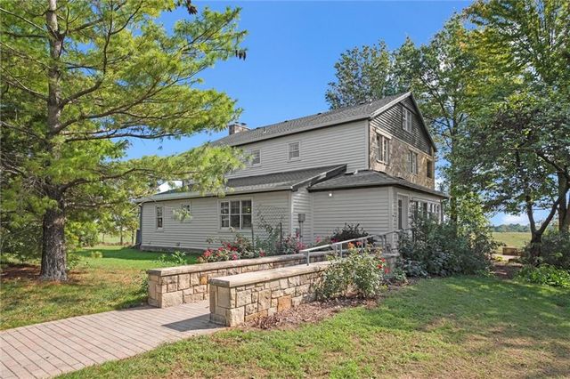 17580 B Cantrell Road, Linwood, KS 66052