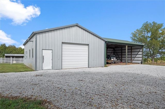 17580 B Cantrell Road, Linwood, KS 66052
