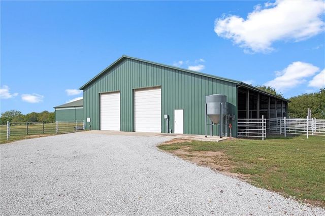 17580 B Cantrell Road, Linwood, KS 66052