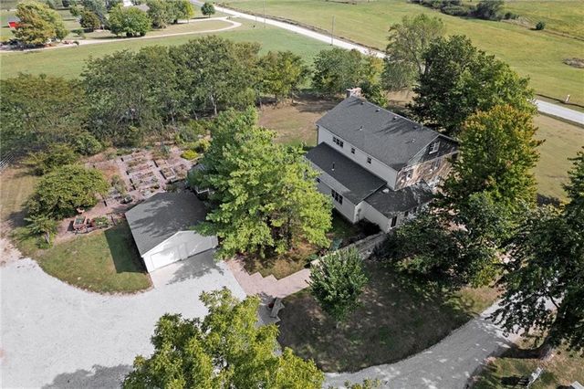 17580 B Cantrell Road, Linwood, KS 66052