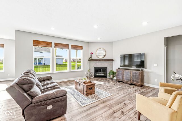 16850 Boleyn Drive, Westfield, IN 46074