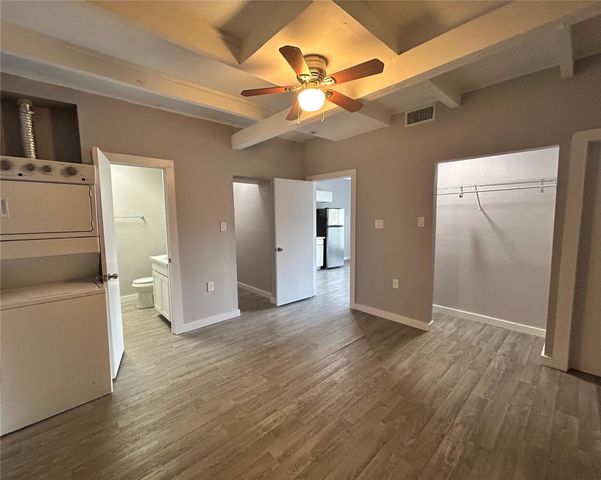 219 Marshall Street 237, Houston, TX 77006