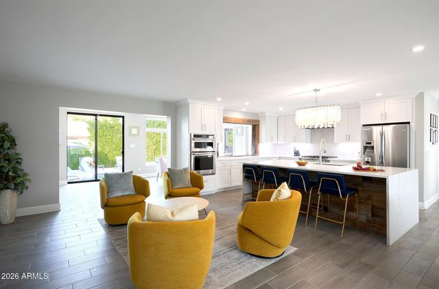 8620 E PLAZA Avenue, Scottsdale, AZ 85250