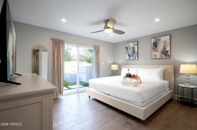 8620 E PLAZA Avenue, Scottsdale, AZ 85250