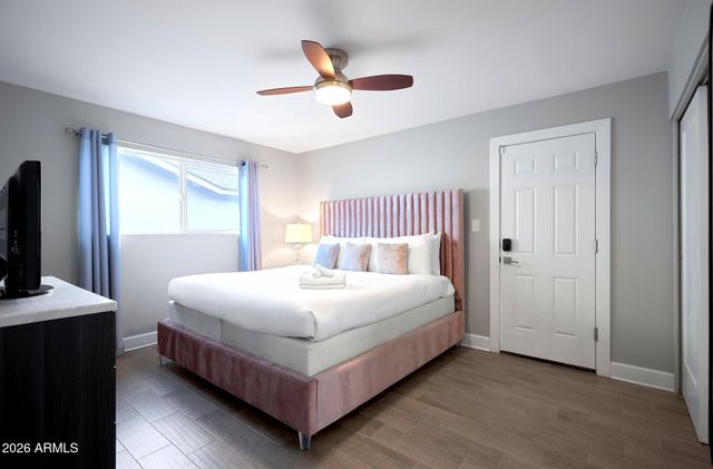 8620 E PLAZA Avenue, Scottsdale, AZ 85250