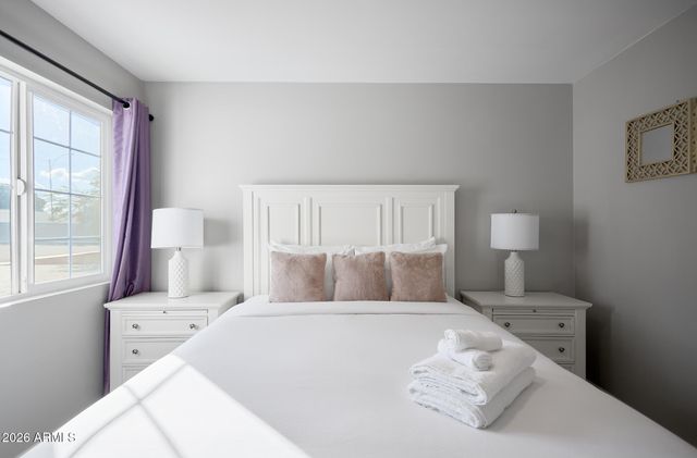 8620 E PLAZA Avenue, Scottsdale, AZ 85250