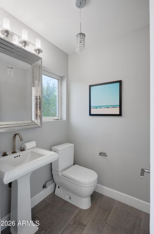 8620 E PLAZA Avenue, Scottsdale, AZ 85250