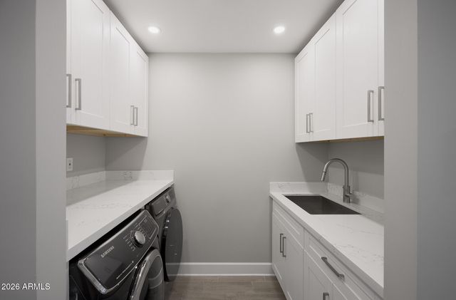 8620 E PLAZA Avenue, Scottsdale, AZ 85250