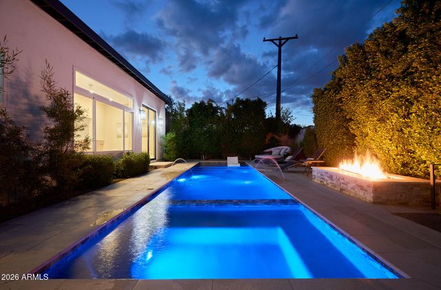 8620 E PLAZA Avenue, Scottsdale, AZ 85250