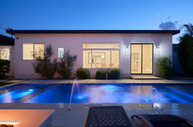 8620 E PLAZA Avenue, Scottsdale, AZ 85250