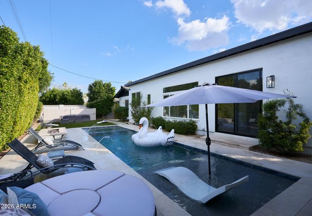 8620 E PLAZA Avenue, Scottsdale, AZ 85250