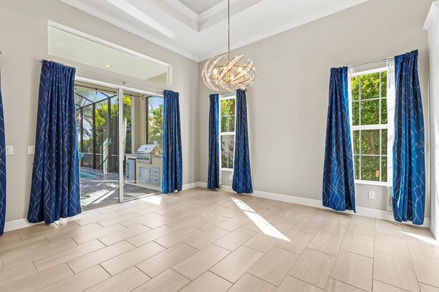 7209 WHITTLEBURY TRAIL, Bradenton, FL 34202