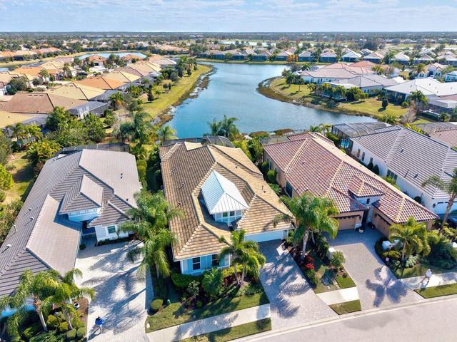 7209 WHITTLEBURY TRAIL, Bradenton, FL 34202