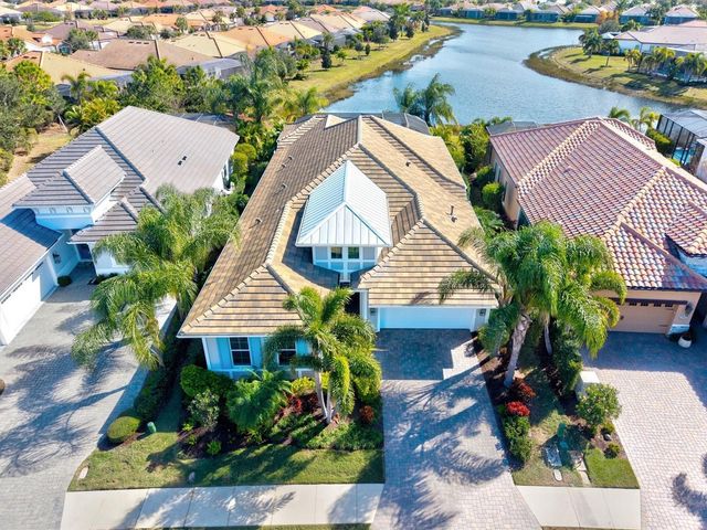 7209 WHITTLEBURY TRAIL, Bradenton, FL 34202