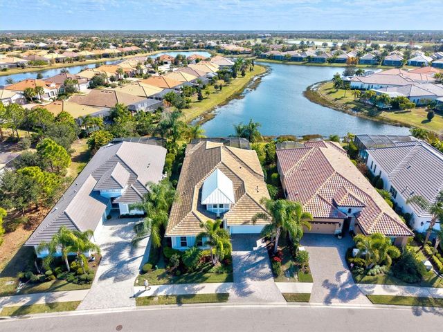 7209 WHITTLEBURY TRAIL, Bradenton, FL 34202