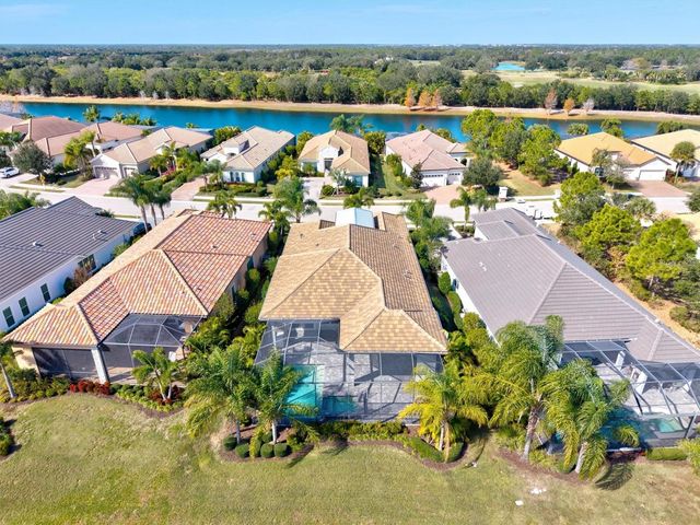 7209 WHITTLEBURY TRAIL, Bradenton, FL 34202