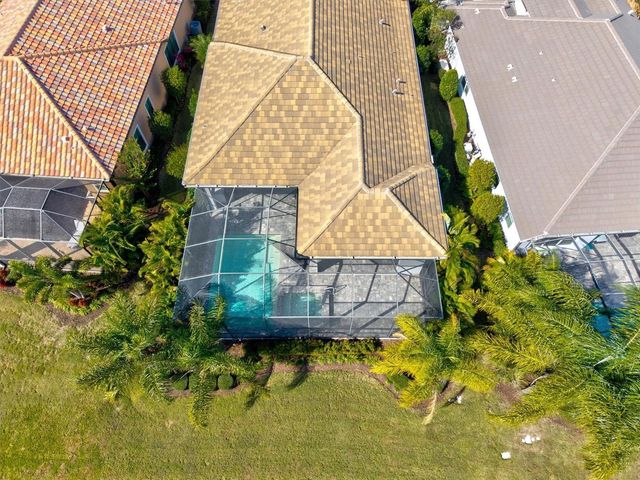 7209 WHITTLEBURY TRAIL, Bradenton, FL 34202