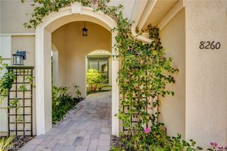 8260 Venetian Pointe DR, Fort Myers, FL 33908