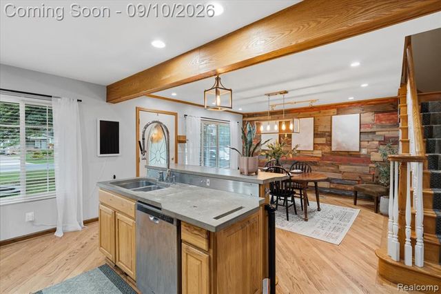 47466 Vanker Avenue, Shelby Twp, MI 48317