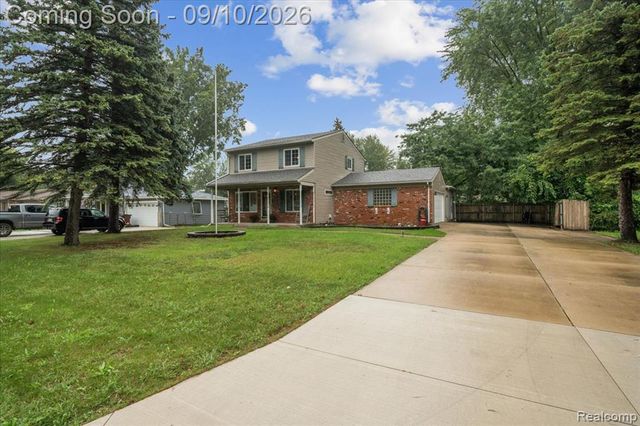 47466 Vanker Avenue, Shelby Twp, MI 48317