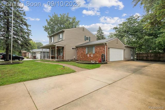 47466 Vanker Avenue, Shelby Twp, MI 48317