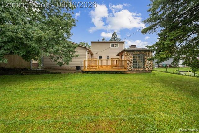 47466 Vanker Avenue, Shelby Twp, MI 48317