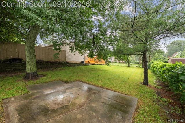 47466 Vanker Avenue, Shelby Twp, MI 48317