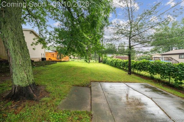 47466 Vanker Avenue, Shelby Twp, MI 48317