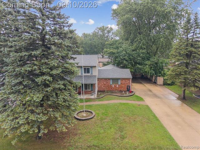 47466 Vanker Avenue, Shelby Twp, MI 48317