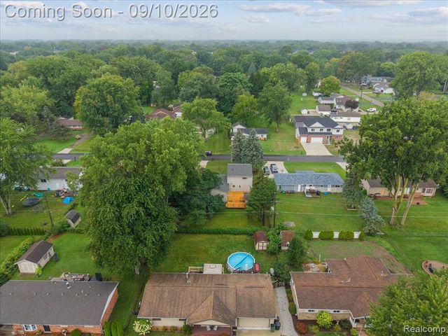 47466 Vanker Avenue, Shelby Twp, MI 48317
