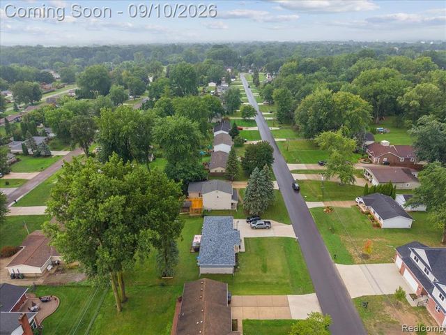 47466 Vanker Avenue, Shelby Twp, MI 48317
