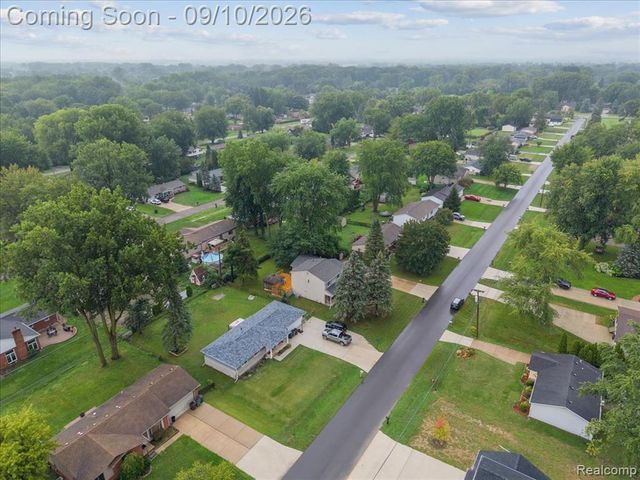 47466 Vanker Avenue, Shelby Twp, MI 48317