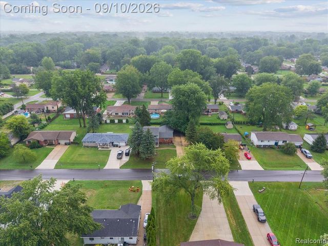 47466 Vanker Avenue, Shelby Twp, MI 48317