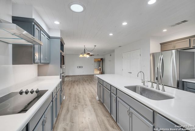 30040 Leroy Scheel, Bulverde, TX 78163