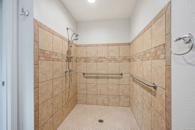 30040 Leroy Scheel, Bulverde, TX 78163
